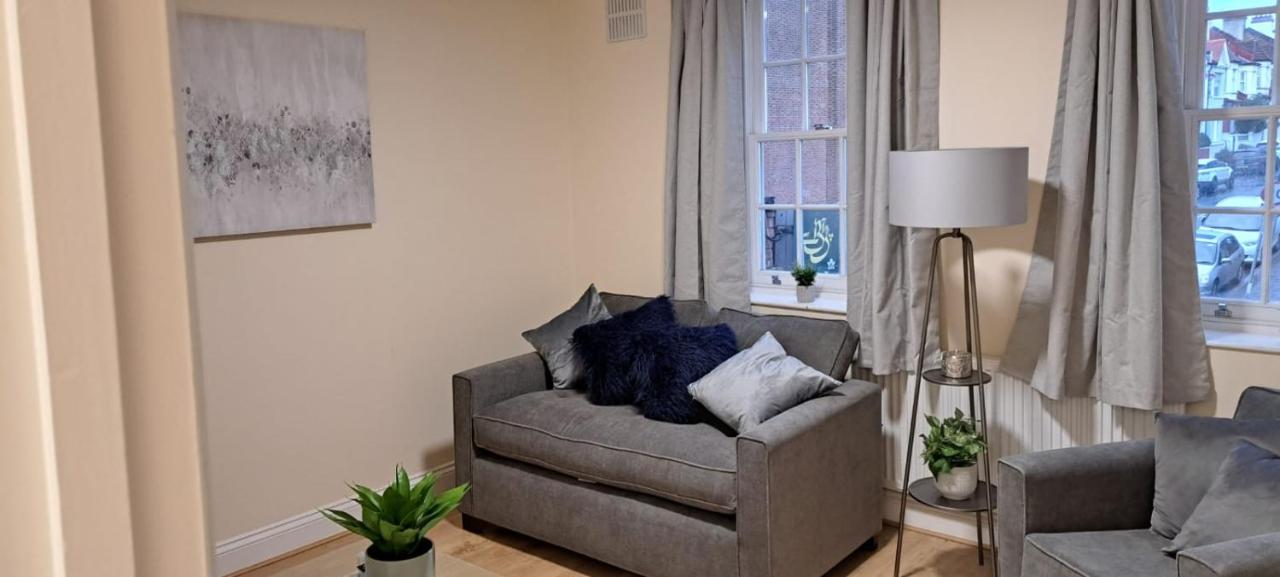 Upper Tooting Road Villa Лондон Екстериор снимка